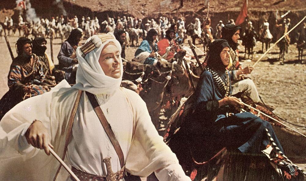 پیتر اوتول در نمایی از فیلم «لورنس عربستان» (Lawrence of Arabia)